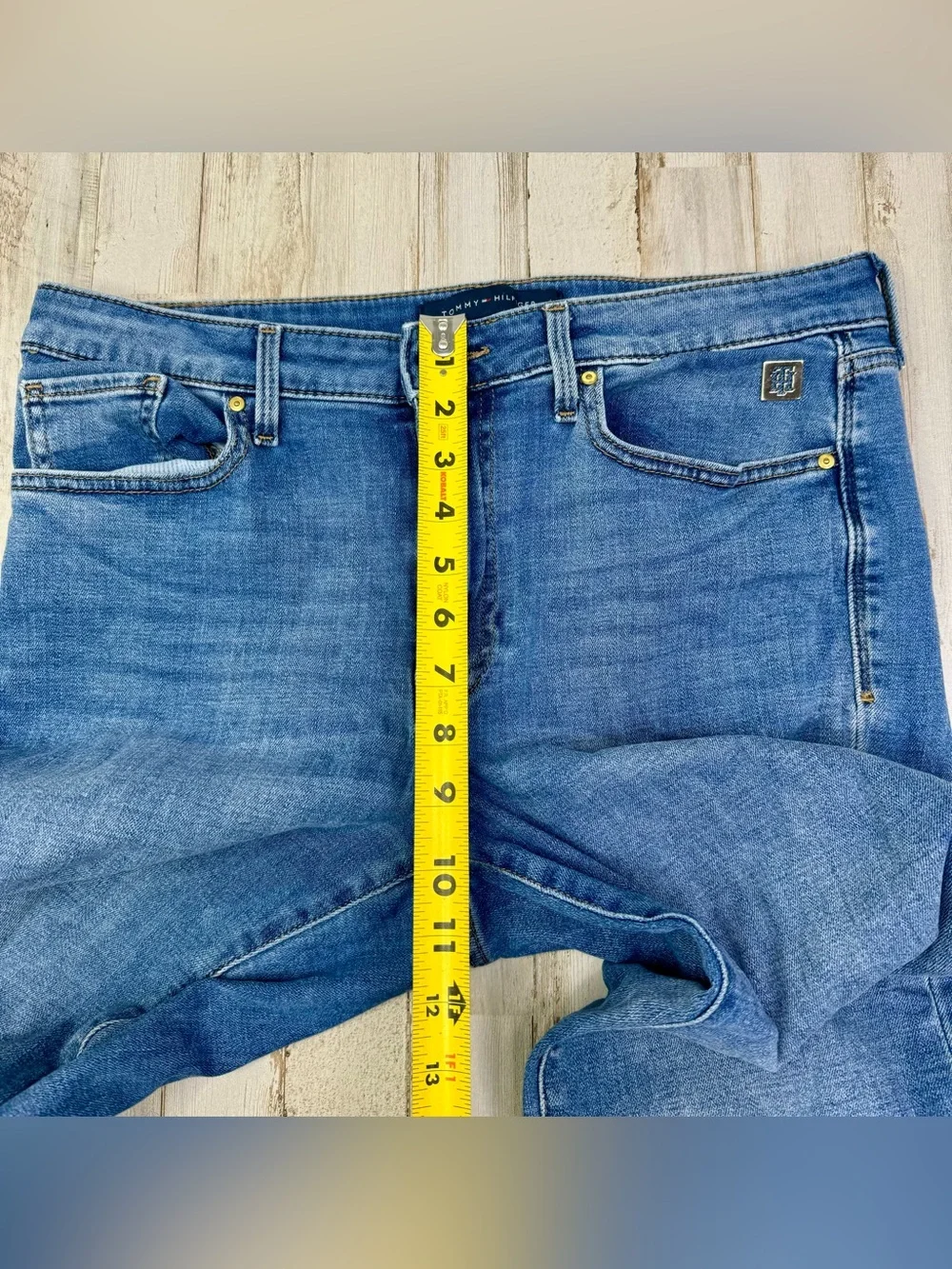 Tommy Hilfiger Jeans Women's Blue Wash 10 (33x30) Tribeca Straight Leg Denim
